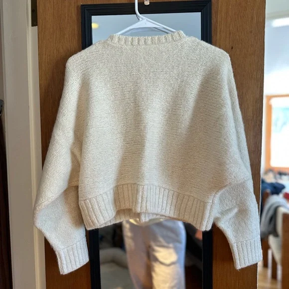 Babaton by Aritzia Cropped Sweater - Picture 2 of 4